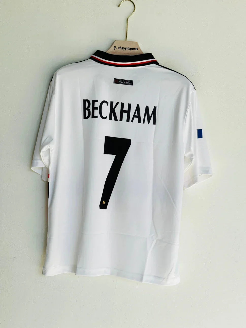 MANCHESTER UNITED 1997-98 AWAY KIT BECKHAM FIVESLEEVE POLO
