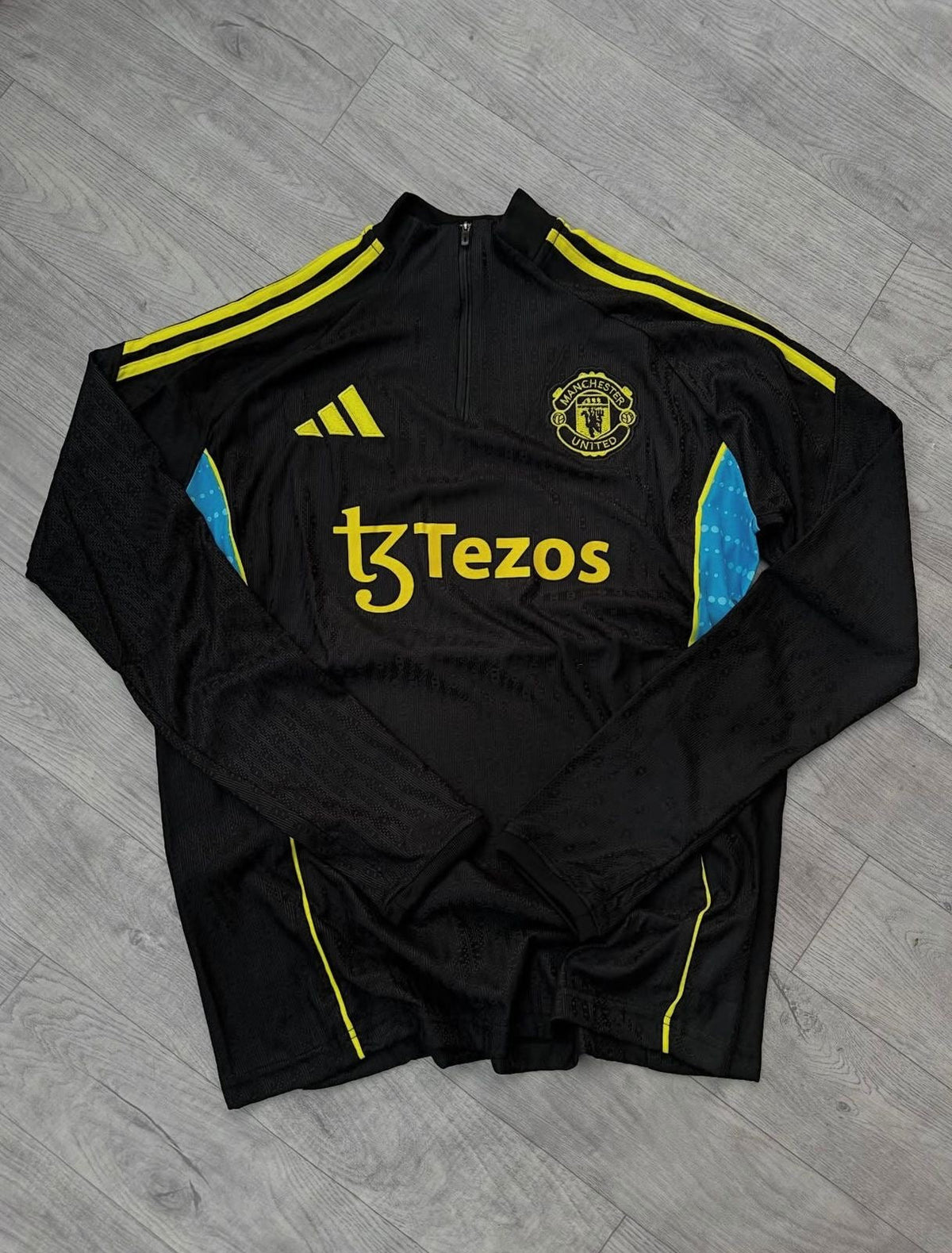 Manchester United zipper