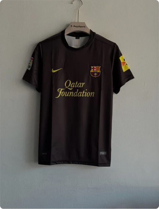 BARCELONA 2011-12 AWAY KIT MESSI PREMIUM