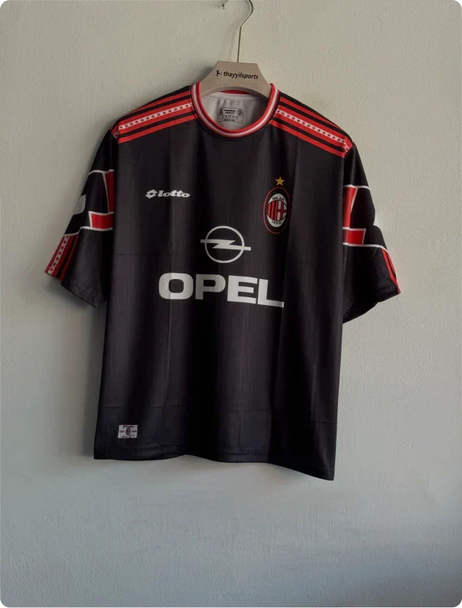ACMILAN 97-98 THIRD KIT MALDINI FIVESLEEVE