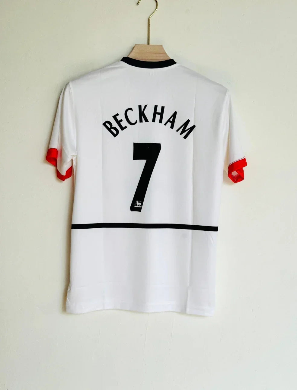 MANCHESTER UNITED 2002-03 AWAY KIT BECKHAM