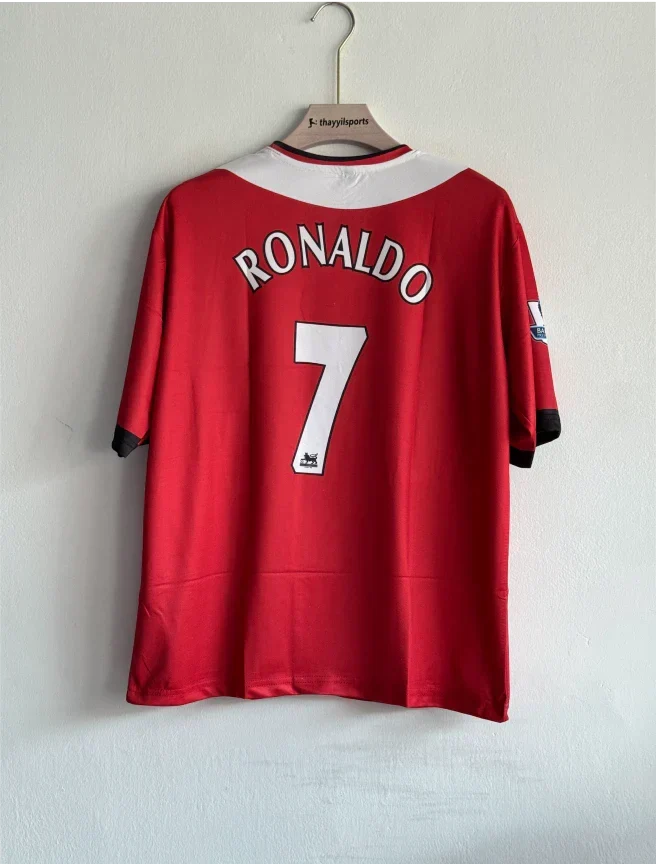 MANCHESTER UNITED 2004-05 HOME KIT RONALDO FIVESLEEVE